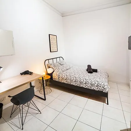 Gare Saint Roch Private Room Holiday home *