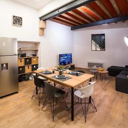 Gare Saint Roch Private Room Holiday home *
