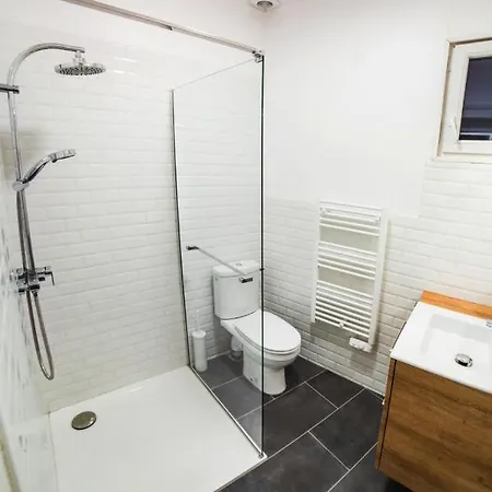 Gare Saint Roch Private Room Holiday home *